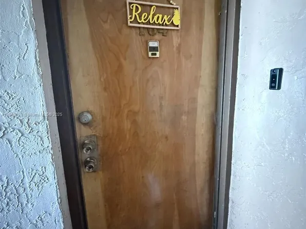 8999 SW 123rd Ct APT 104, Miami, FL 33186