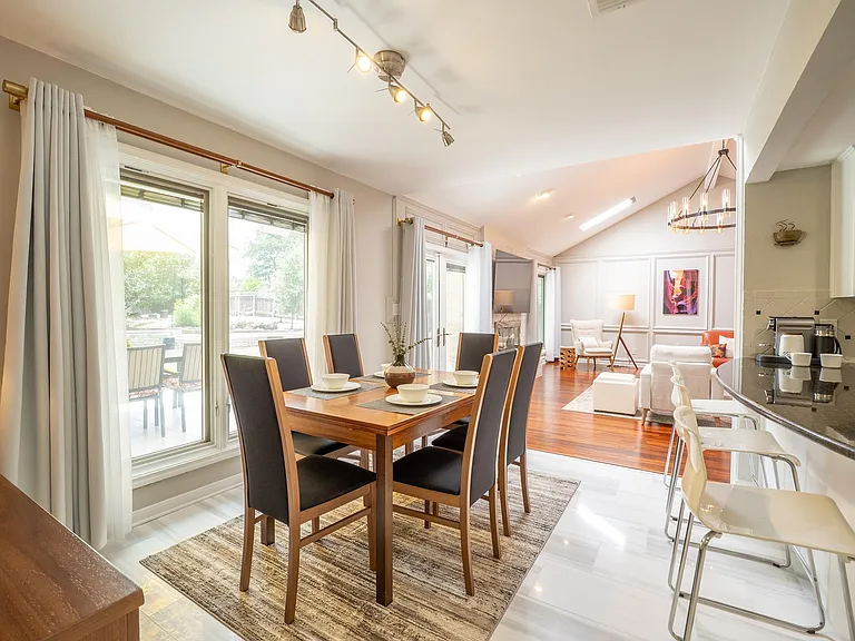 2110 Wychwood Dr — Photo 12