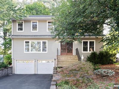 555 Prospect Ave, Dumont, NJ, 07628
