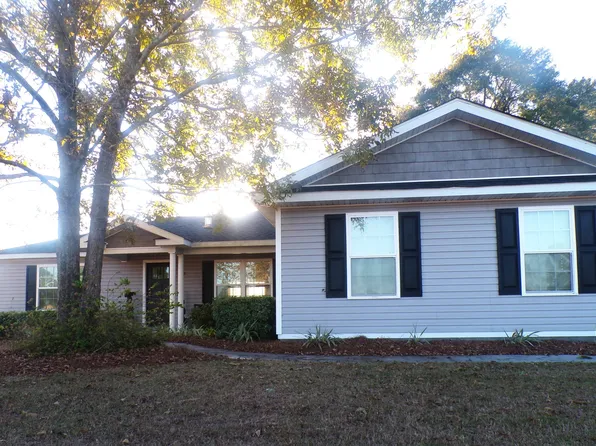 586 Caleb Cir, Jesup, GA 31545