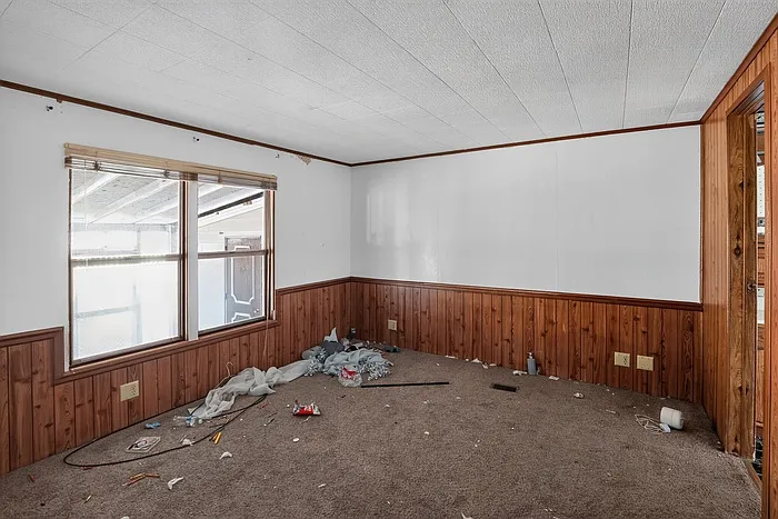 2609 Joyce Dr — Photo 5