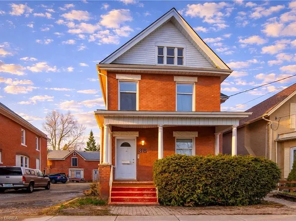 38 Nelson St, Brantford, ON N3T 2M8