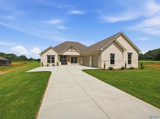 17735 Carillon Dr, Athens, AL 35611