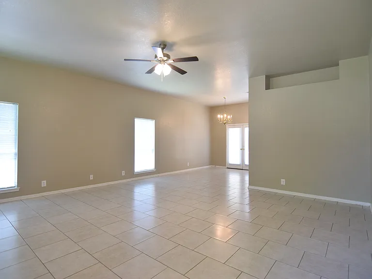 4514 Lone Star Trl — Photo 10
