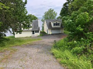 105 Frank Rd, Mayfield, NY 12117