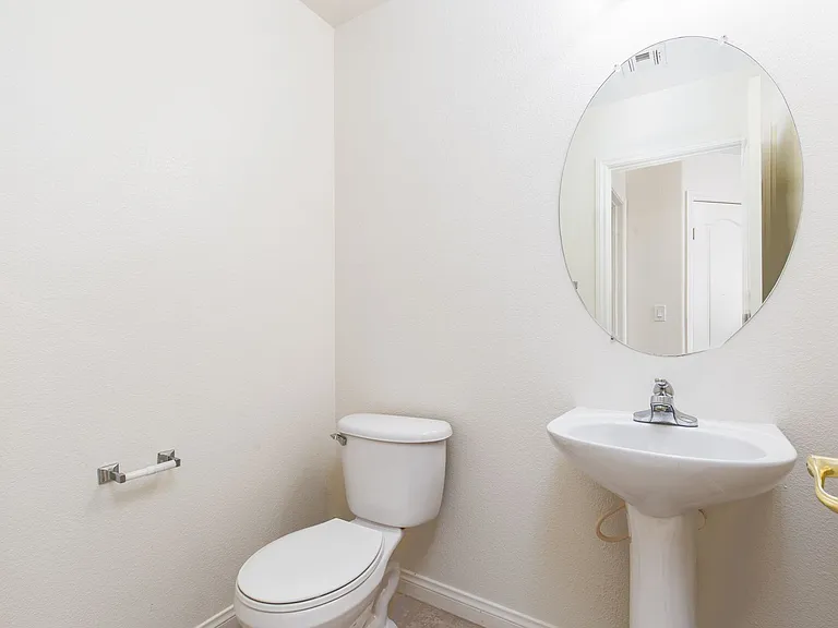 275 Calvino Ave — Photo 15
