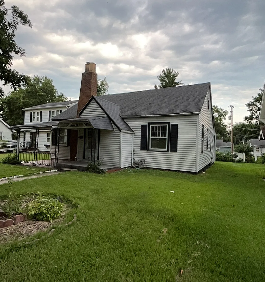 1005 E Whitmer St, Decatur, IL — Photo 4