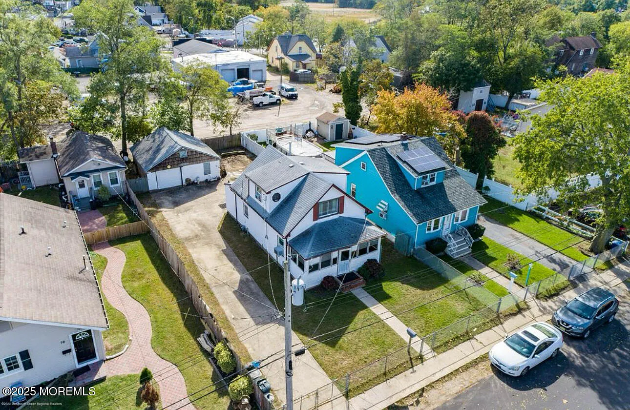 78 Manning Pl photo 1