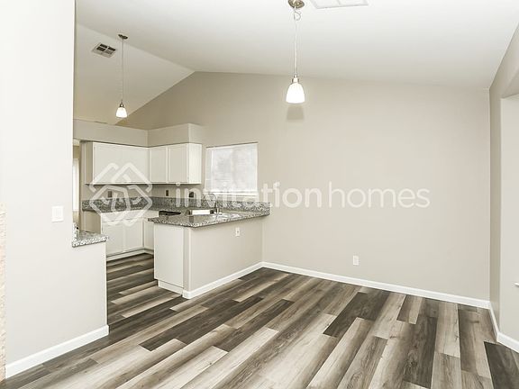 4th image of 4920 Country Breeze Ct