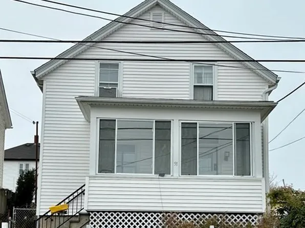 91 Smith St, Fall River, MA 02721