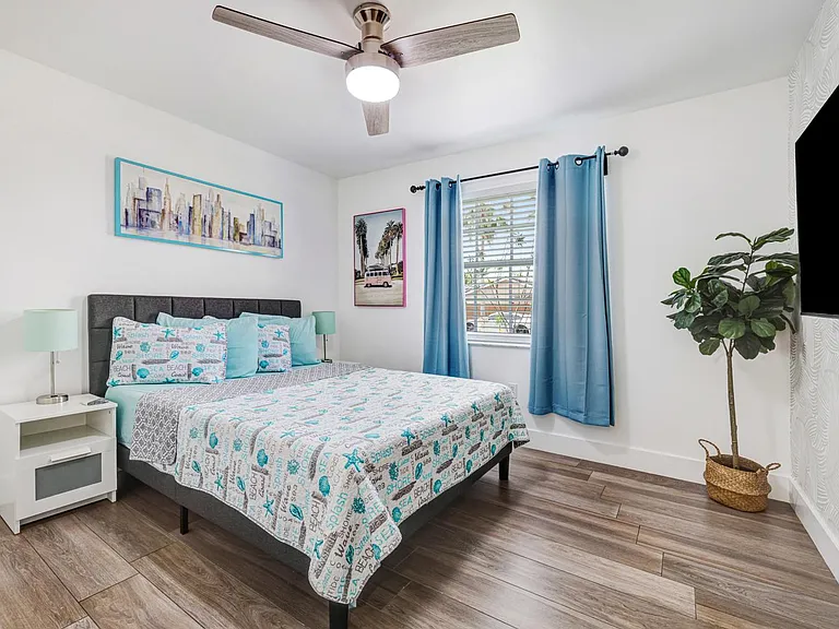 13835 SW 23rd Ter — Photo 17