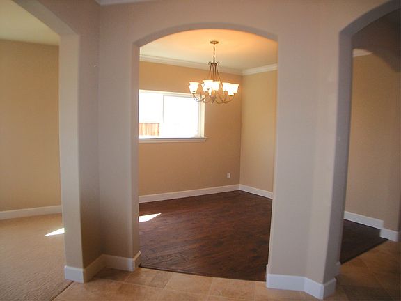 5th image of 942 Oliver Ct
