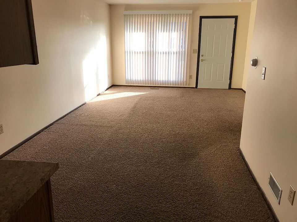 2nd image of 1151 Redbluff Dr