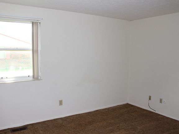 4th image of 8238 Mount McKinley Dr