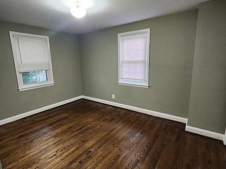 33 Darrow Dr — Photo 7