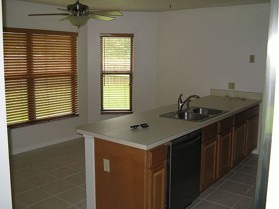 4th image of 5405 N Lake Burkett Ln