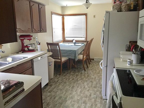 2nd image of 7009 Lynmar Ln