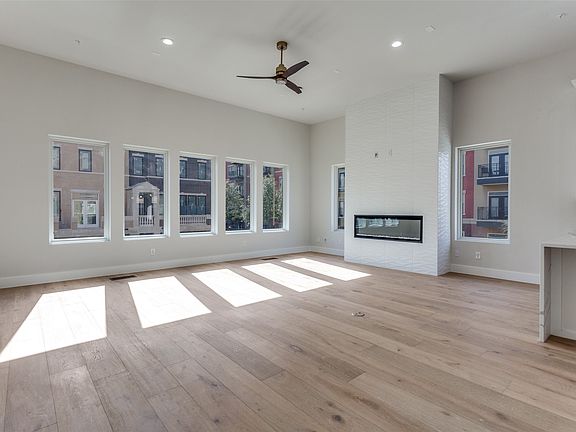 5th image of 250 E Dallas Rd #126