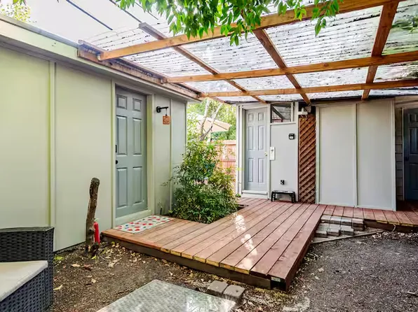 962 Blair Ct #B, Palo Alto, CA 94303