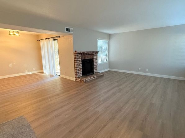 105 Carob Ln, Alameda, CA 94502