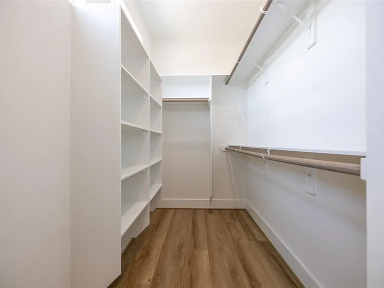 4010 Yellowstone Blvd — Photo 18