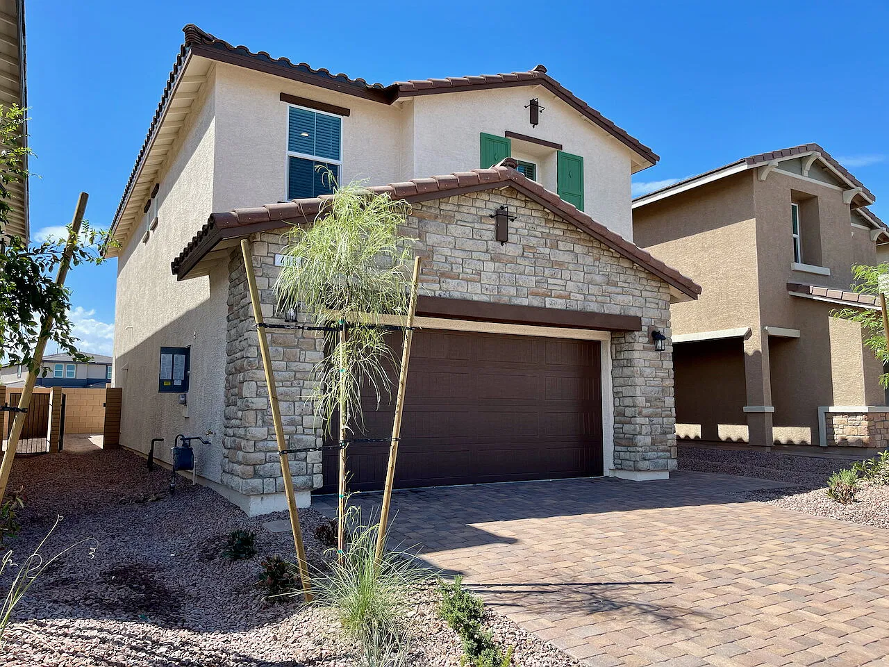3 bed, 2.5 bath, 1715 sqft, $2,150 — Photo 3