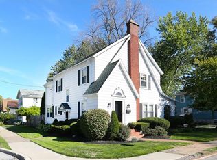 70 Elmwood Park E, Tonawanda, NY 14150