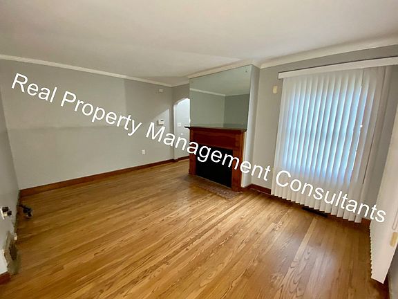 4th image of 1716 E 77th Ter