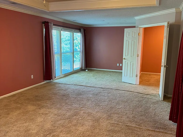 14804 Slater St — Photo 4