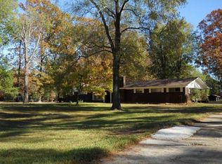 369 Timothy Church Rd, Springhill, LA 71075