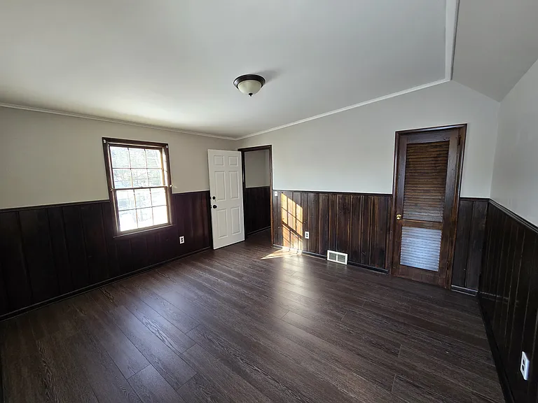 1305 Collegewood St — Photo 14