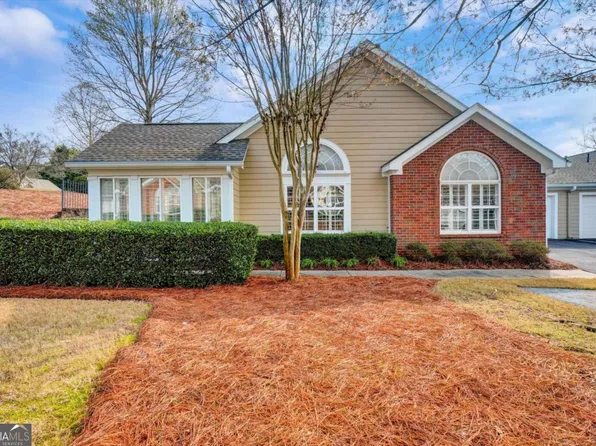135 Vintage Club Cir #13, Marietta, GA 30066