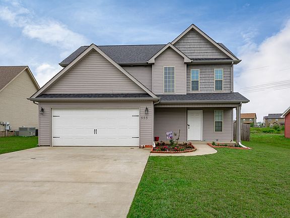 2nd image of 555 Tracy Ln