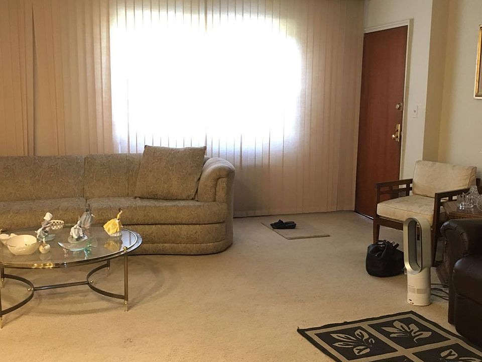 1st image of 16350 17th Ave