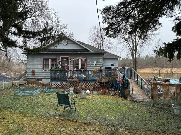 1440 Mountain Grove Rd, Central Frontenac, ON K0H 2E0