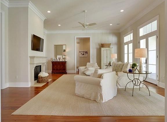 3rd image of 19 Briar Hollow Dr