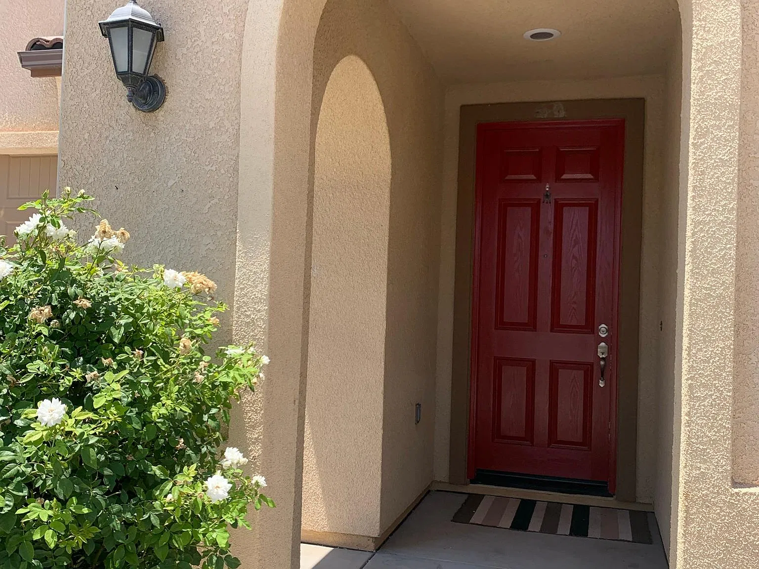 4 bed, 1870 sqft, $2,700 — Photo 2
