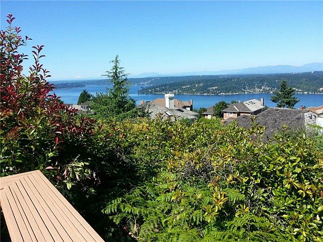 2nd image of 4611 176th Ave SE