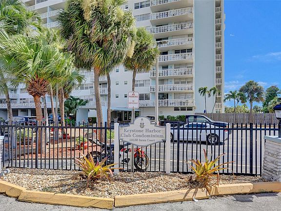 5th image of 13155 Ixora Ct APT 902
