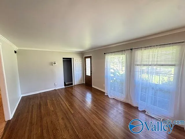 412 Ewing St NW — Photo 6