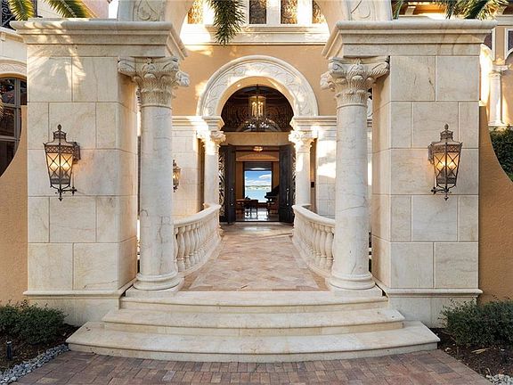 4th image of 10461 Via Lombardia Ct