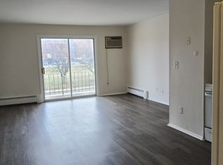 1525 E Risser St #JD-6, Kankakee, IL 60901