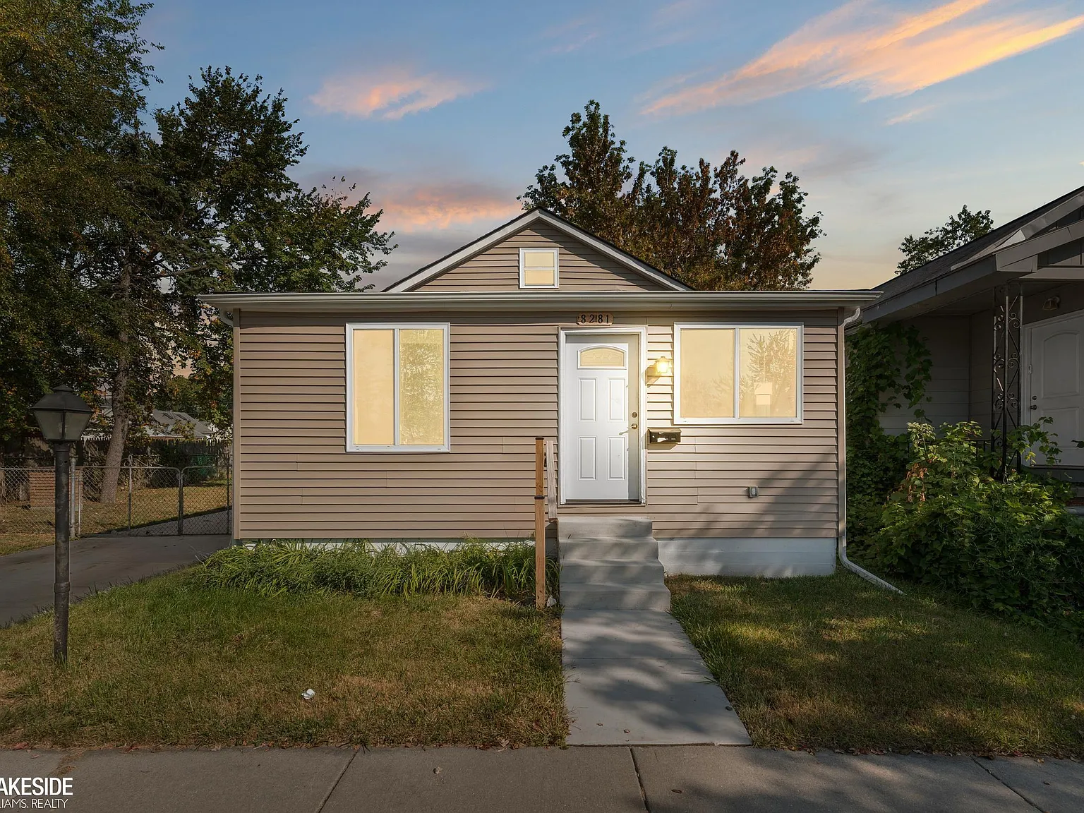 3 bed, 1.0 bath, 768 sqft, $1,500 — Photo 1