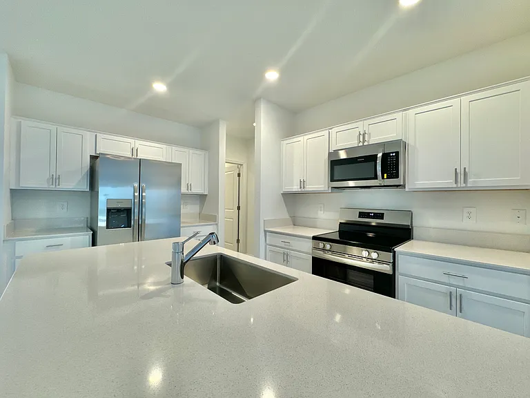 1188 Deepwater Cir — Photo 13