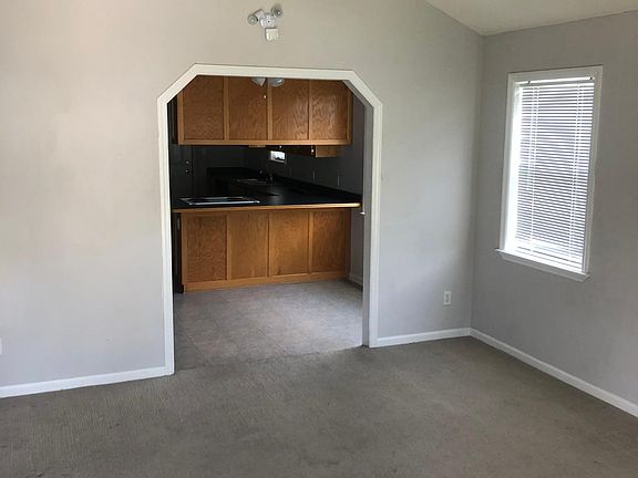 3rd image of 3022 Schroer Dr