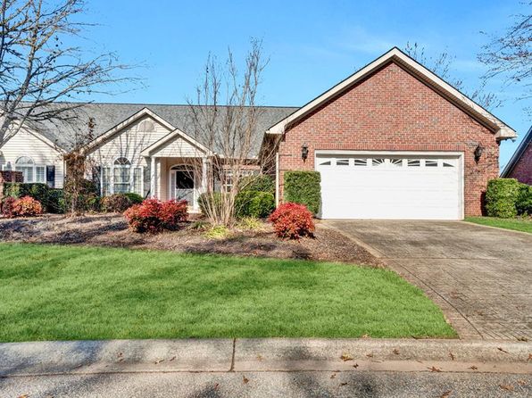 114 Hunters Village Dr, Greenwood, SC 29649
