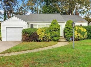 78 Shaw Dr, Merrick, NY 11566