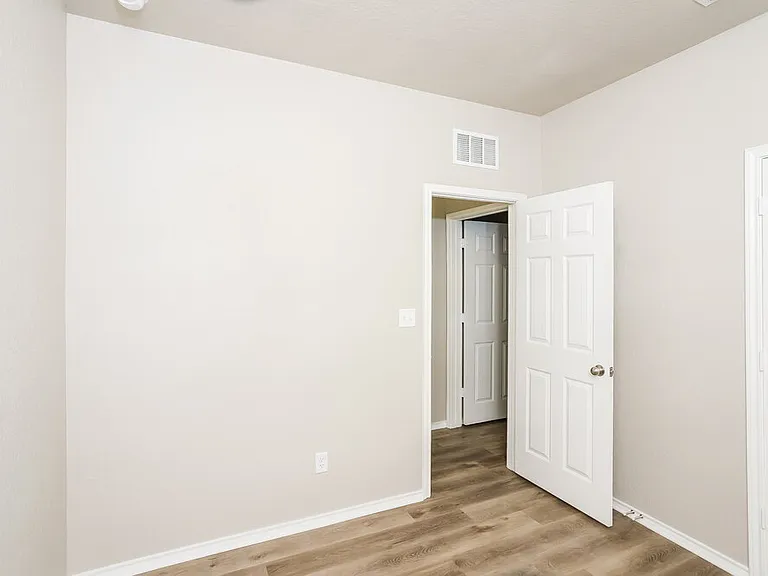 10159 Round Rdg — Photo 12
