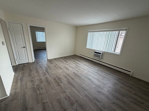 5th image of 440 N 3rd Ave #4