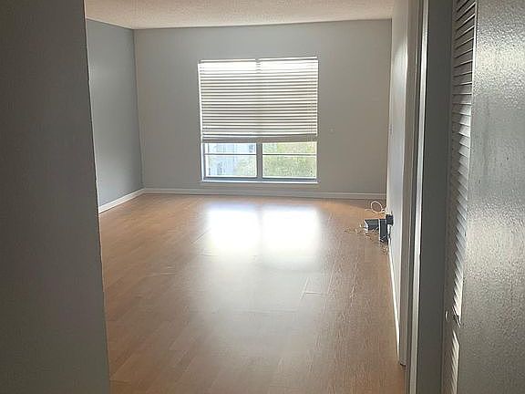 4th image of 2625 State Highway 590 APT 532